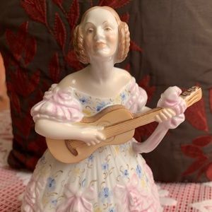 Traditional Hungarian ceramics. About 10 cm tall and are Herend brand.